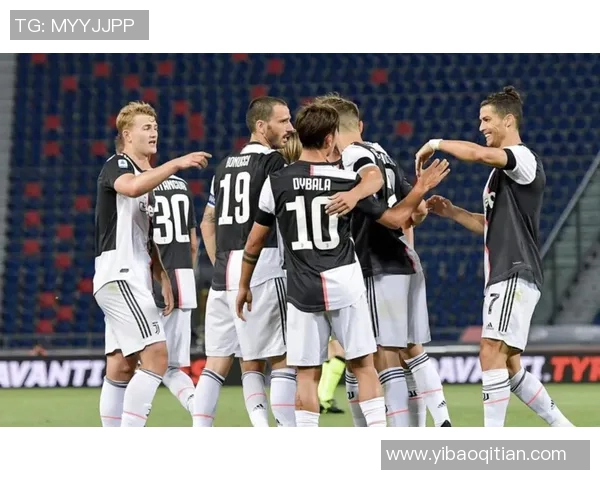 巴塞罗那与尤文图斯巅峰对决海报展现足球激情与荣耀