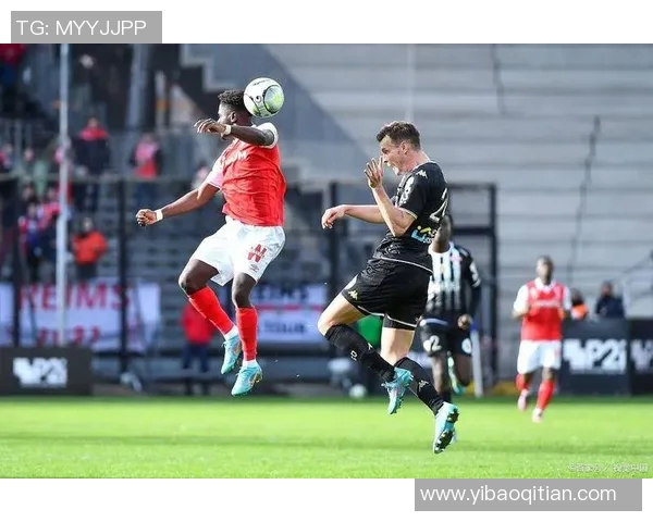 伊泽雷与摩纳哥的精彩对决揭示足球战术新趋势与球队实力较量