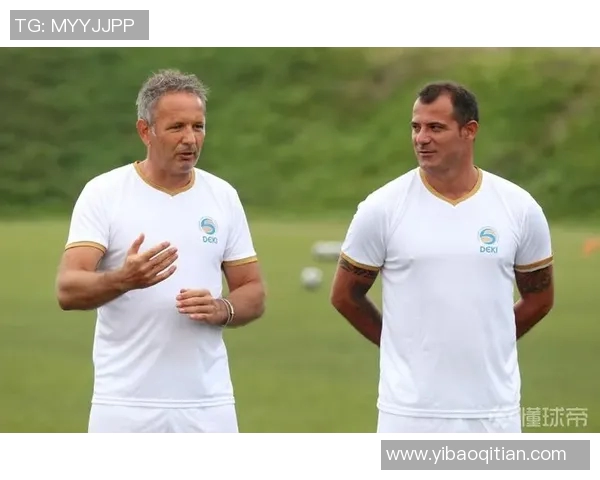 斯坦科维奇去世引发全球足球界悼念与追忆其辉煌职业生涯