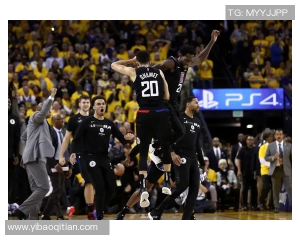 火箭队与灰熊队激战正酣精彩对决引发球迷热议